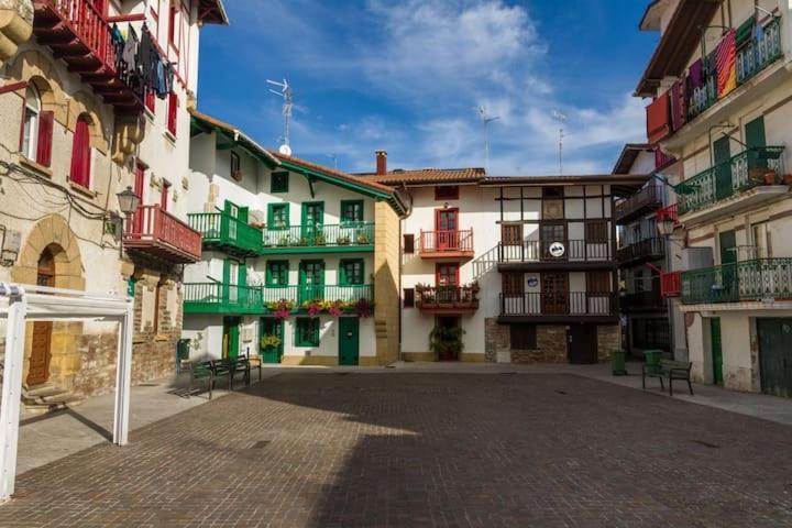 La Marina Amplio Apartamento En Pleno Centro De Hondarribia Buitenkant foto
